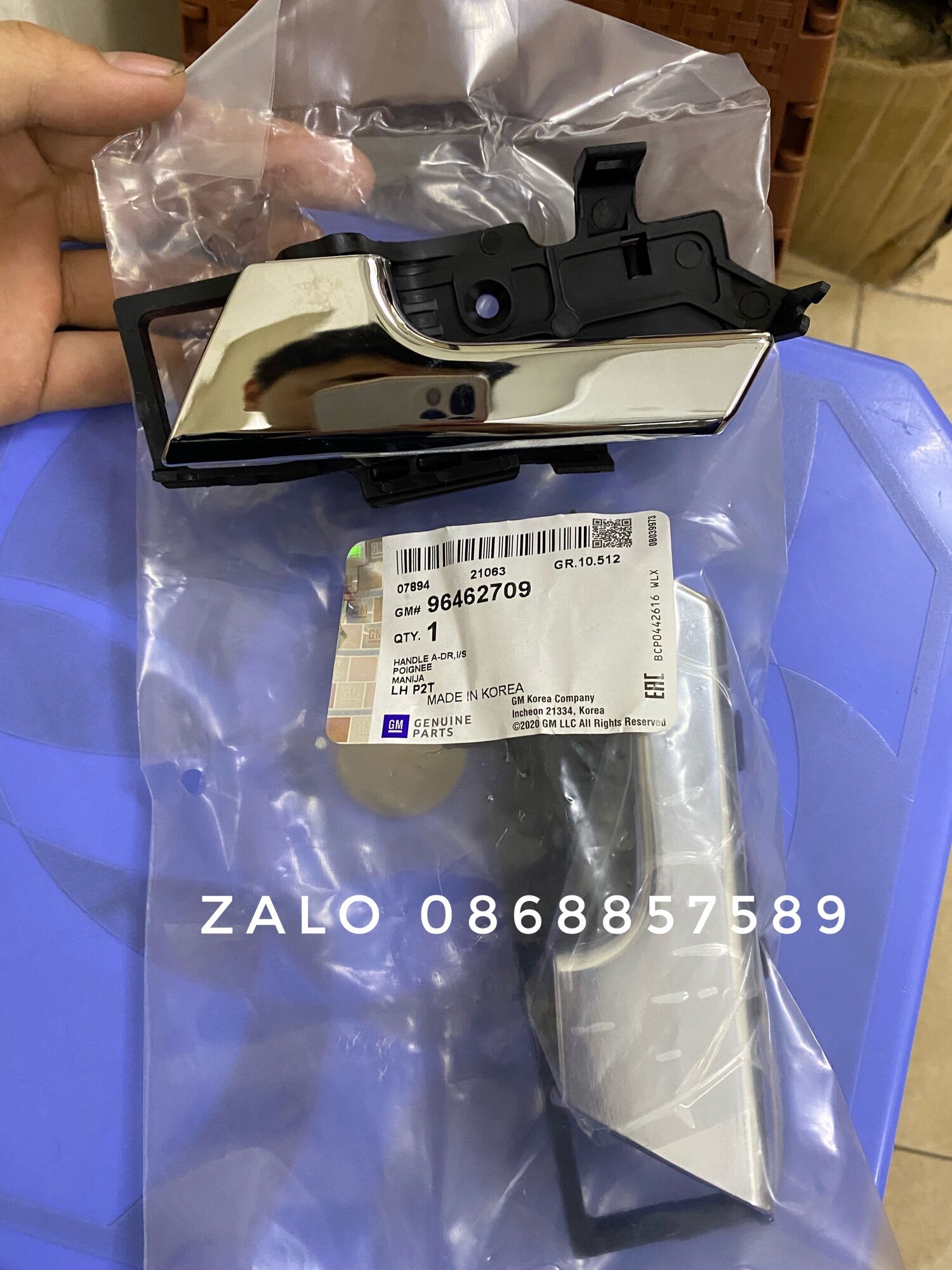 Tay mở cửa trong gentra,aveo xịn gm:96462709