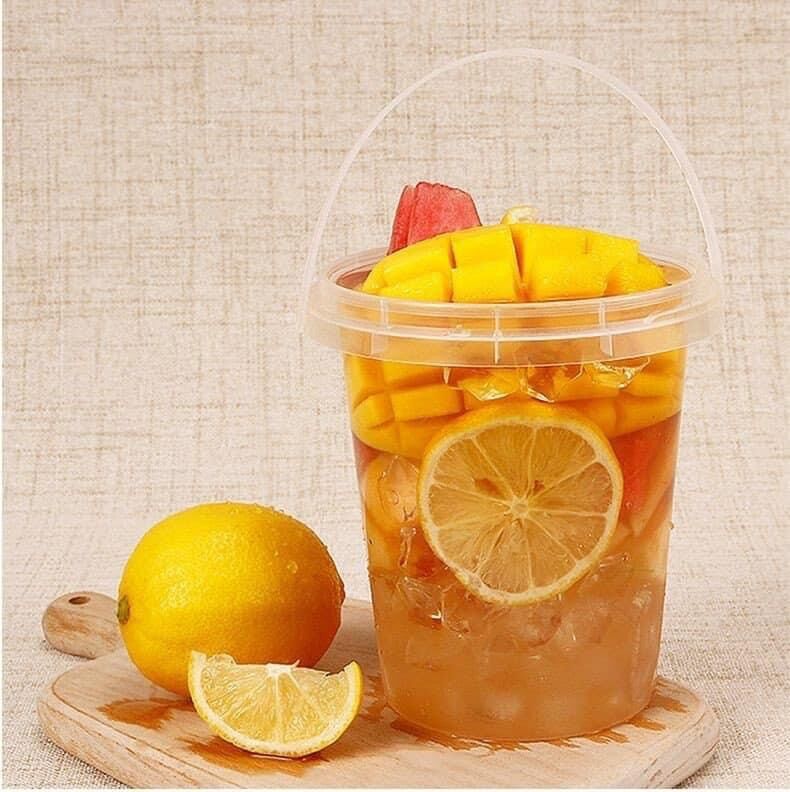 Xô nhựa tròn đựng trà sữa kèm nắp và quai xách dung tích 500ml, 700ml, 1000ml