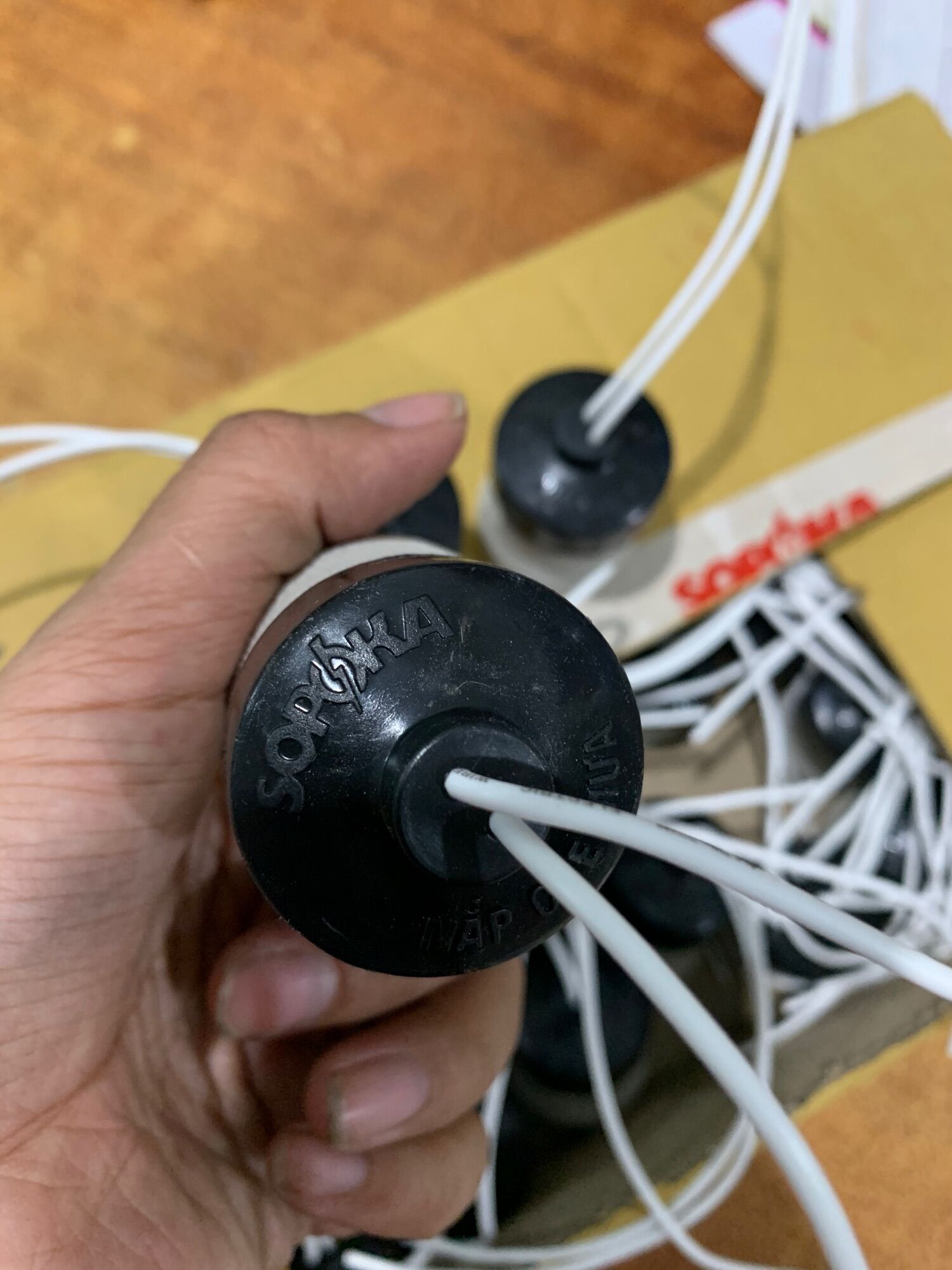 Đui đèn sứ chịu tải 200w Sopoka