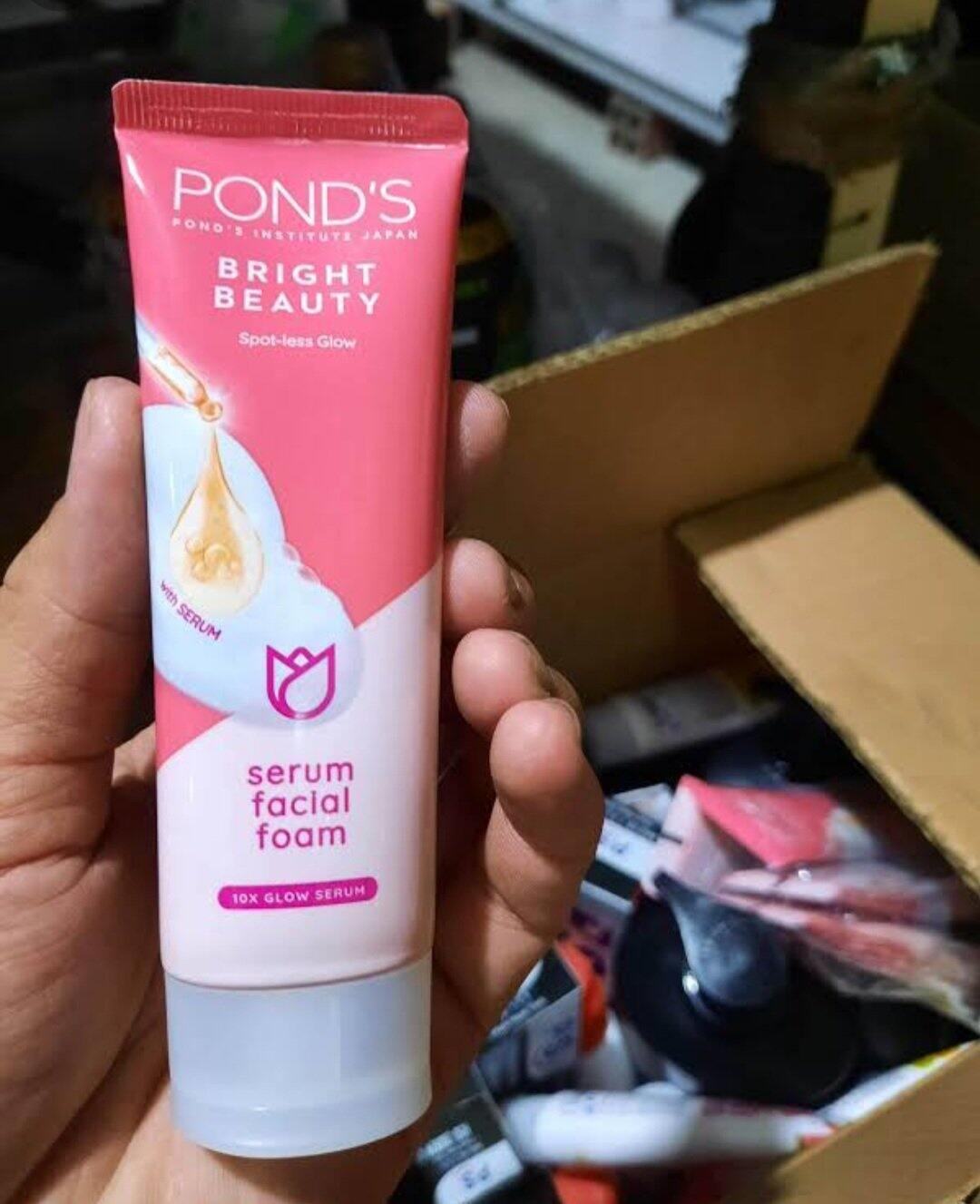 Sữa rửa mặt Pond's white beauty 100g