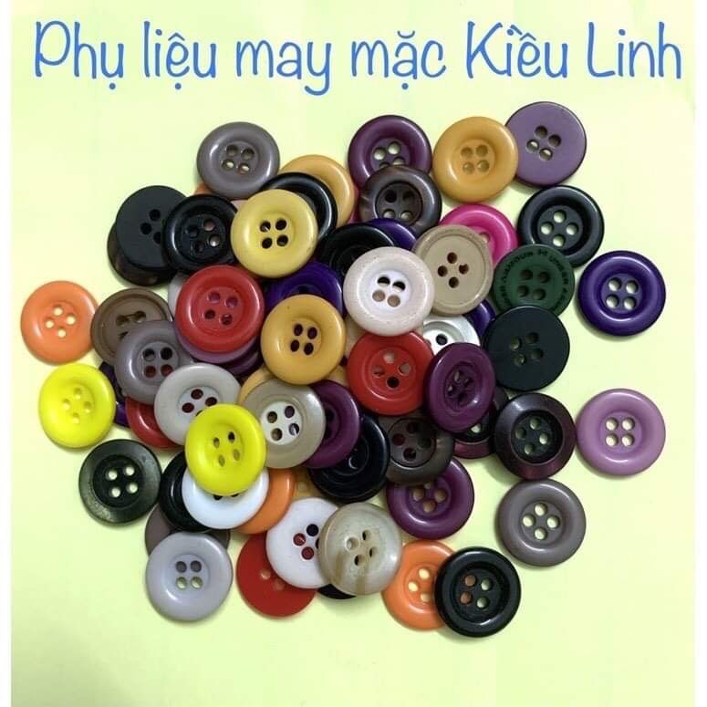 Combo 20 cái nút nhựa 4 lỗ chuyên dùng kết quần tây, quần kaki. Có 3 cỡ để chọn lựa