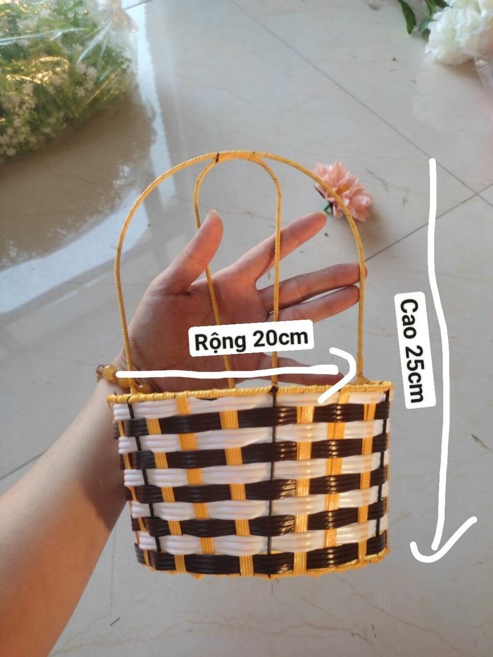 Giỏ Treo Rủ Hoa_ giỏ treo tường