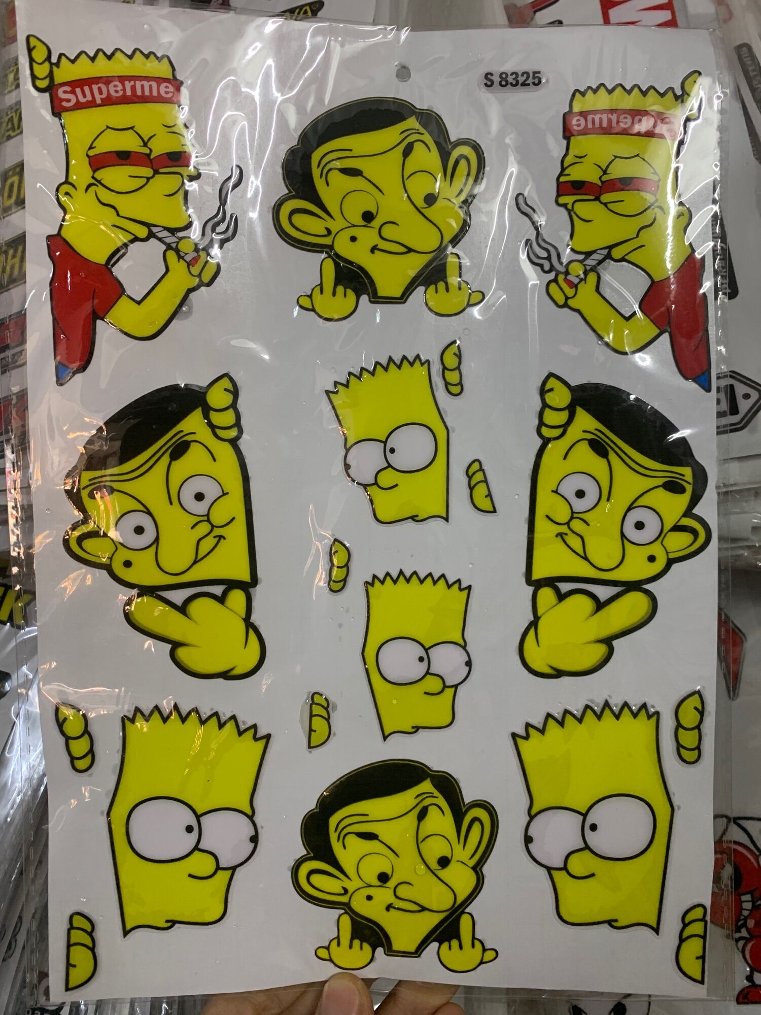 Bộ tem nổi trang trí Mr Bean màu vàng mỗi tờ ngang 20 dài 30 cho anh em đam mê trang trí hàng nhập T