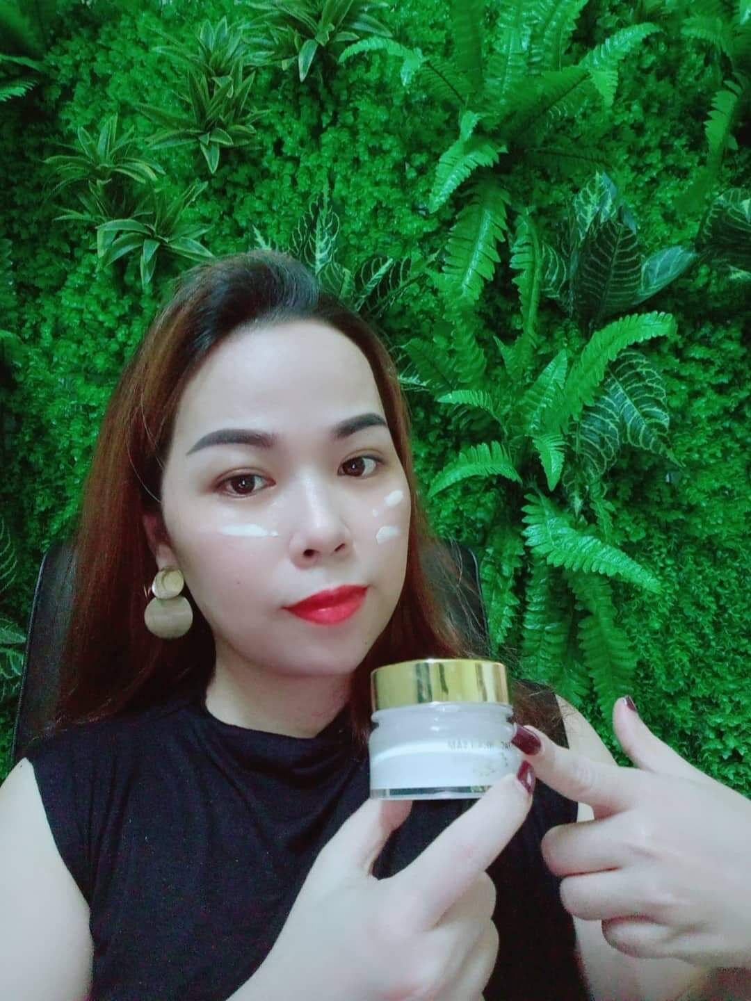 Kem face vip mờ nám