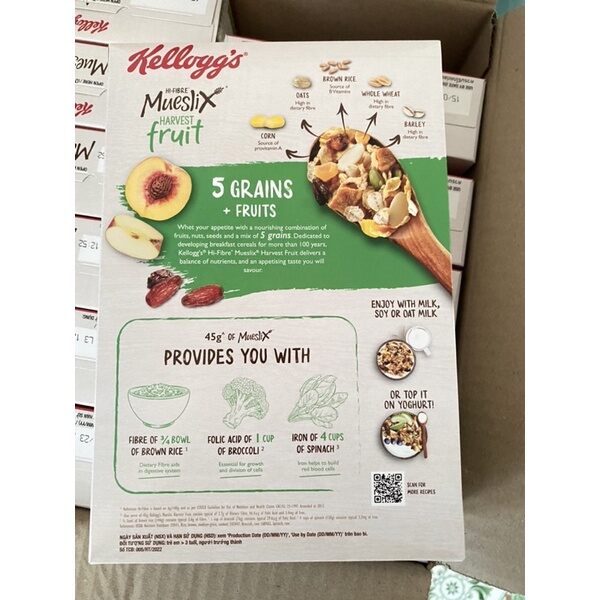 Ngủ cốc ăn sáng Kellogg's Mueslix 355g ( 3 vị)
