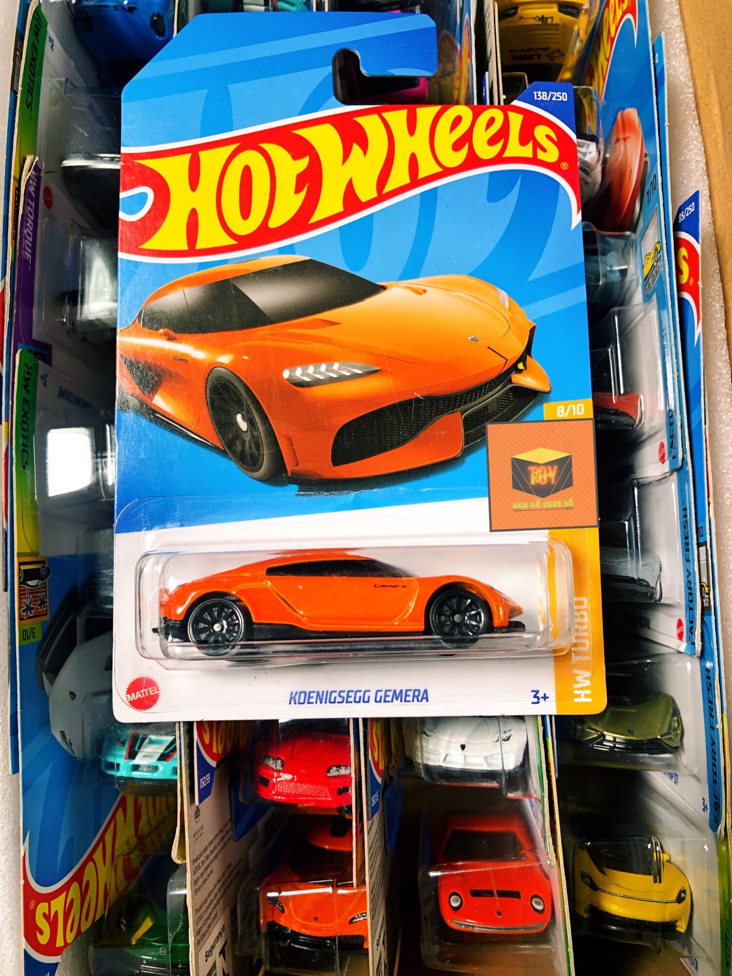 Xe mô hình hot wheels tỉ lệ 1:64 "koenigsegg gemera"