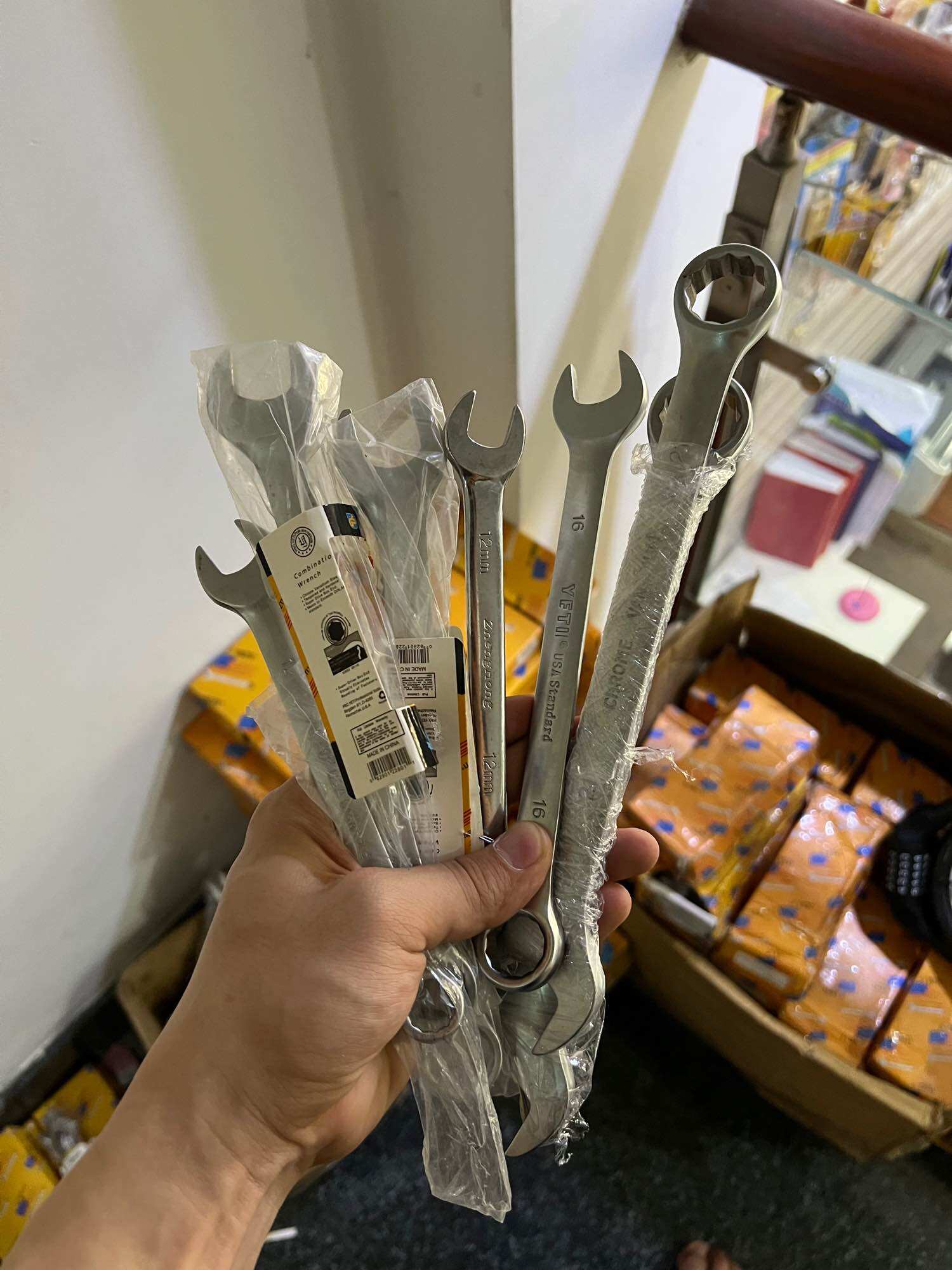 Vòng miệng, cờ lê Yeti bán lẻ đủ size