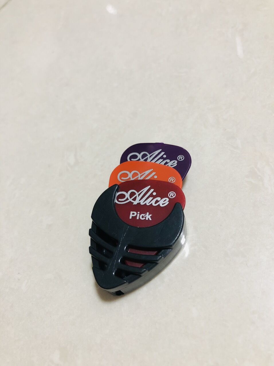 Hộp đựng phím đàn guitar mẫu giọt nước màu đen - Pick holder hộp pick guitar - Duy Guitar Store phụ kiện guitar Sale rẻ dưới 49K