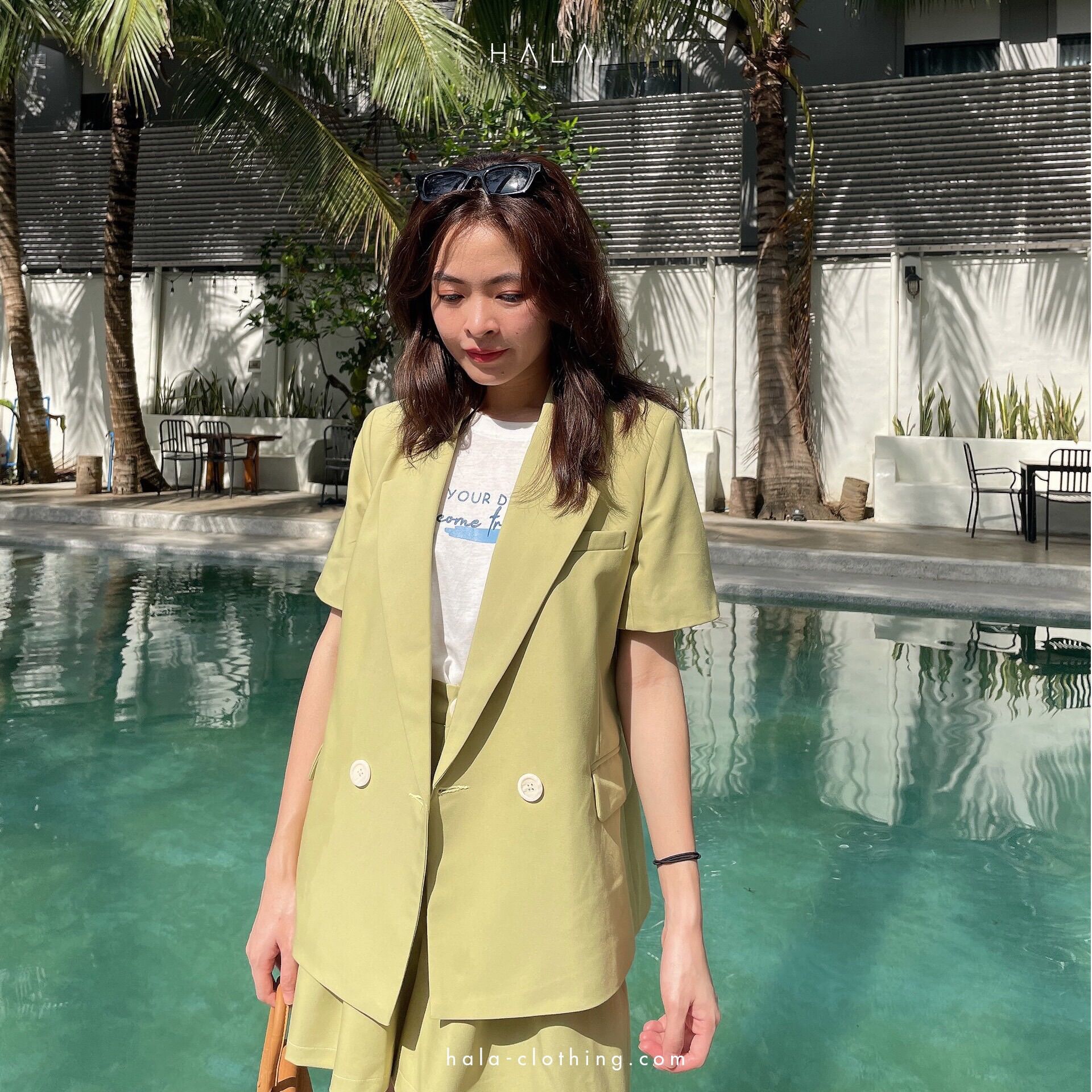 HALA Short Sleeve Blazer - Blazer ngắn tay
