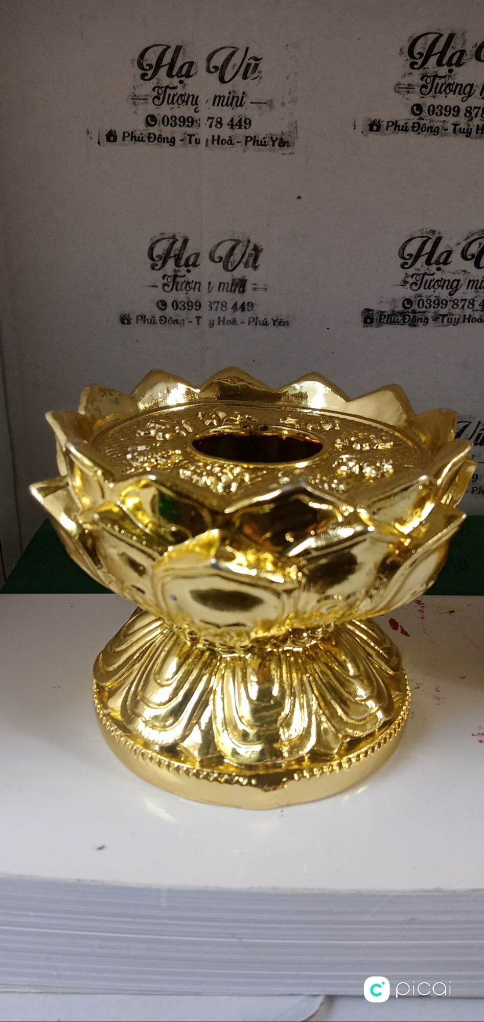 Đế hoa sen để tượng Phật