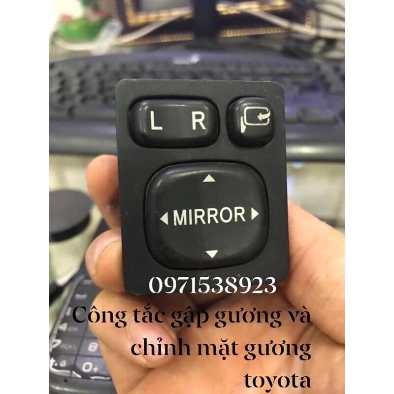 công tắc gập gương tự động và chỉnh mặt gương toyota