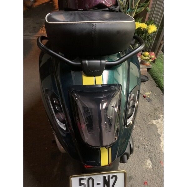 Baga sau zin vespa sprint