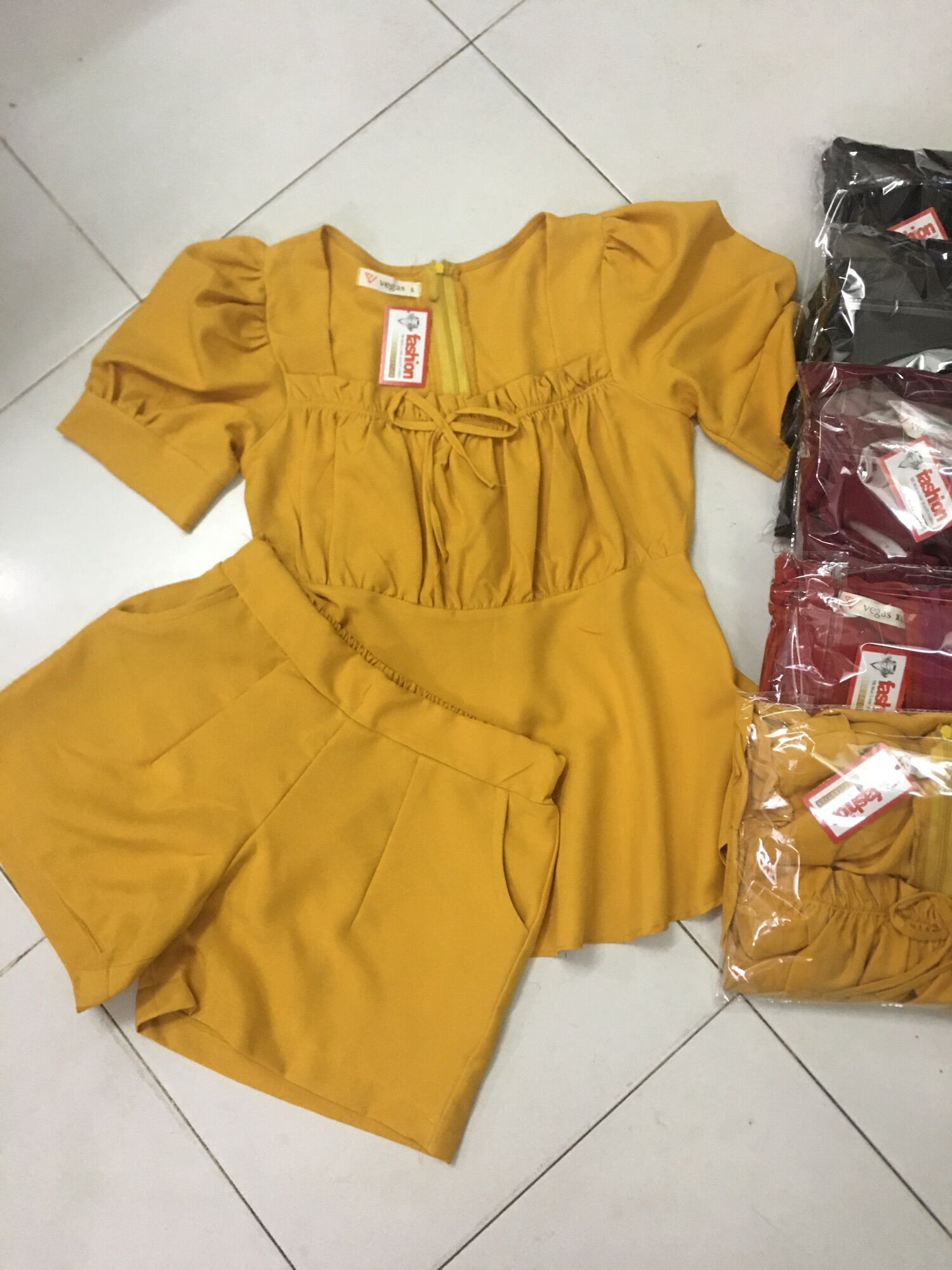 sét bộ cổ vuông tay bồng phía sao lưng thun( ảnh thật )