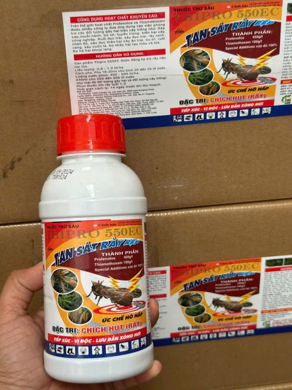 Thuốc trừ sâu đục thân sâu đục trái diệt côn trùng chích hút, ruồi vàng bọ trĩ muỗi hành xô đuổi chuột xông hơi cực mạnh chai 450ml Hiệu Tàn sát rầy rệp