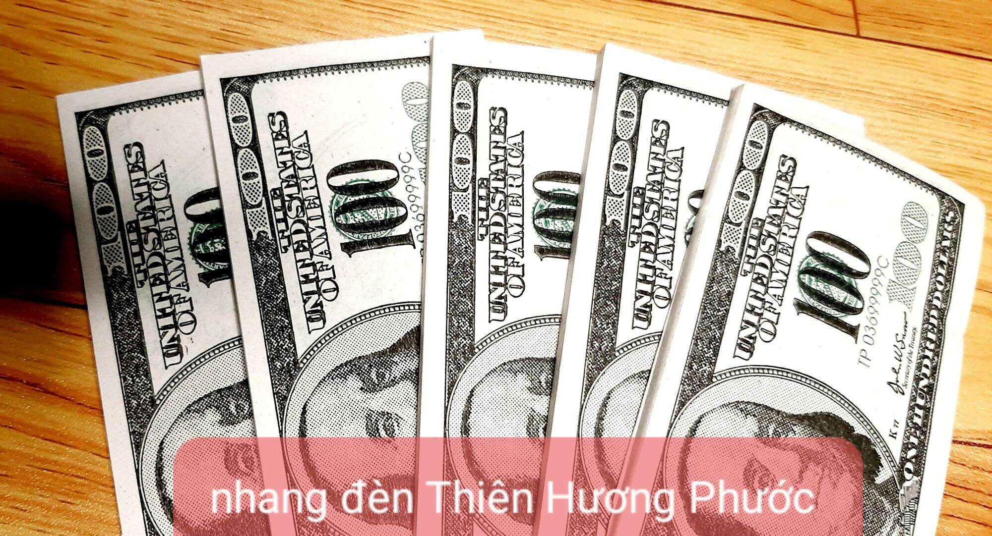 Tiền đô vàng mã 1 cục 10 xấp
