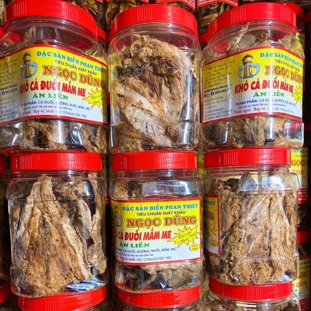 Khô cá đuối mắm me