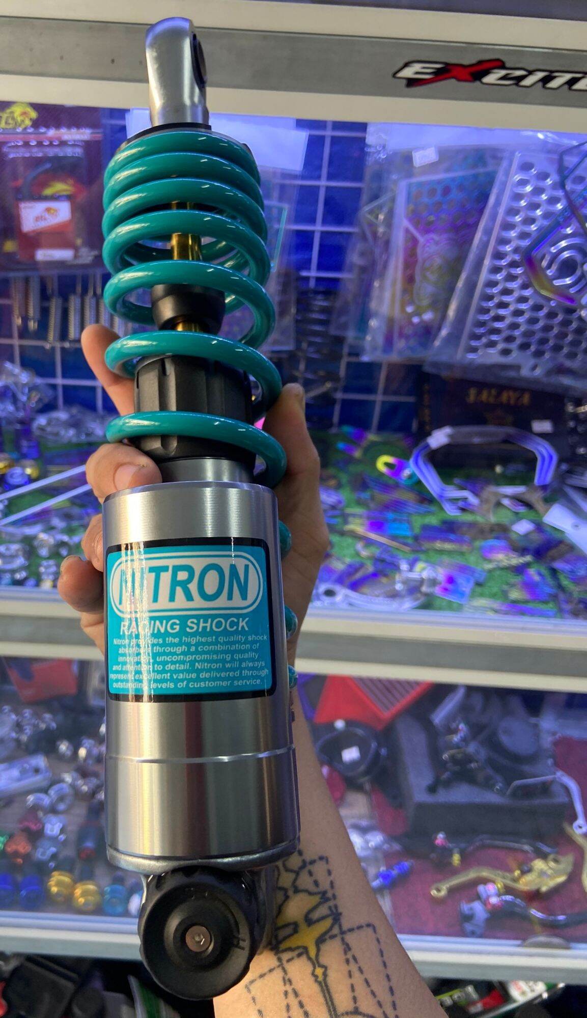 phuộc bình dầu dưới nitron 1:1 gắn cho vario click150( ty trắng)