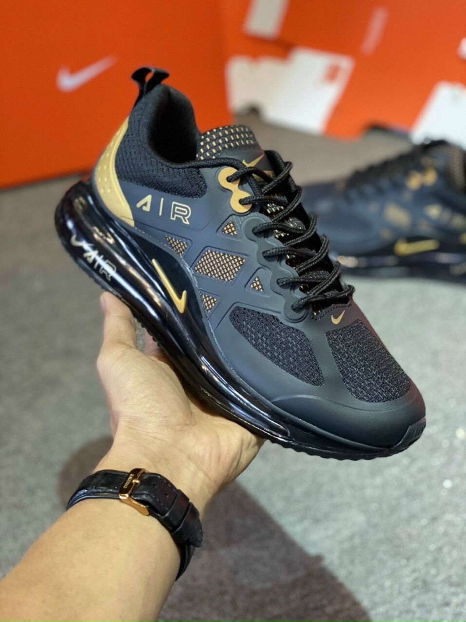 Giày Nam AIR MAX 720 2021