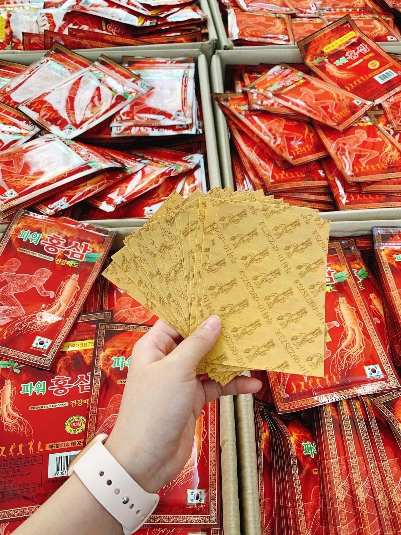 Cao dán hồng sâm trị nhức mỏi Himena gói 20 miếng