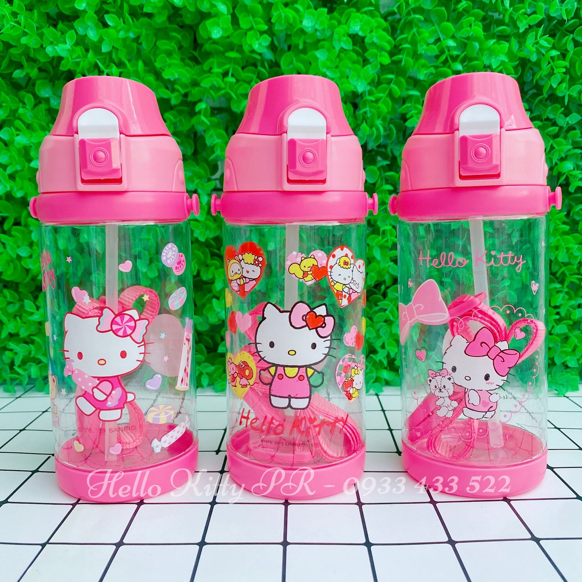 Bình nước có dây đeo Hello Kitty - Doremon Doraemon