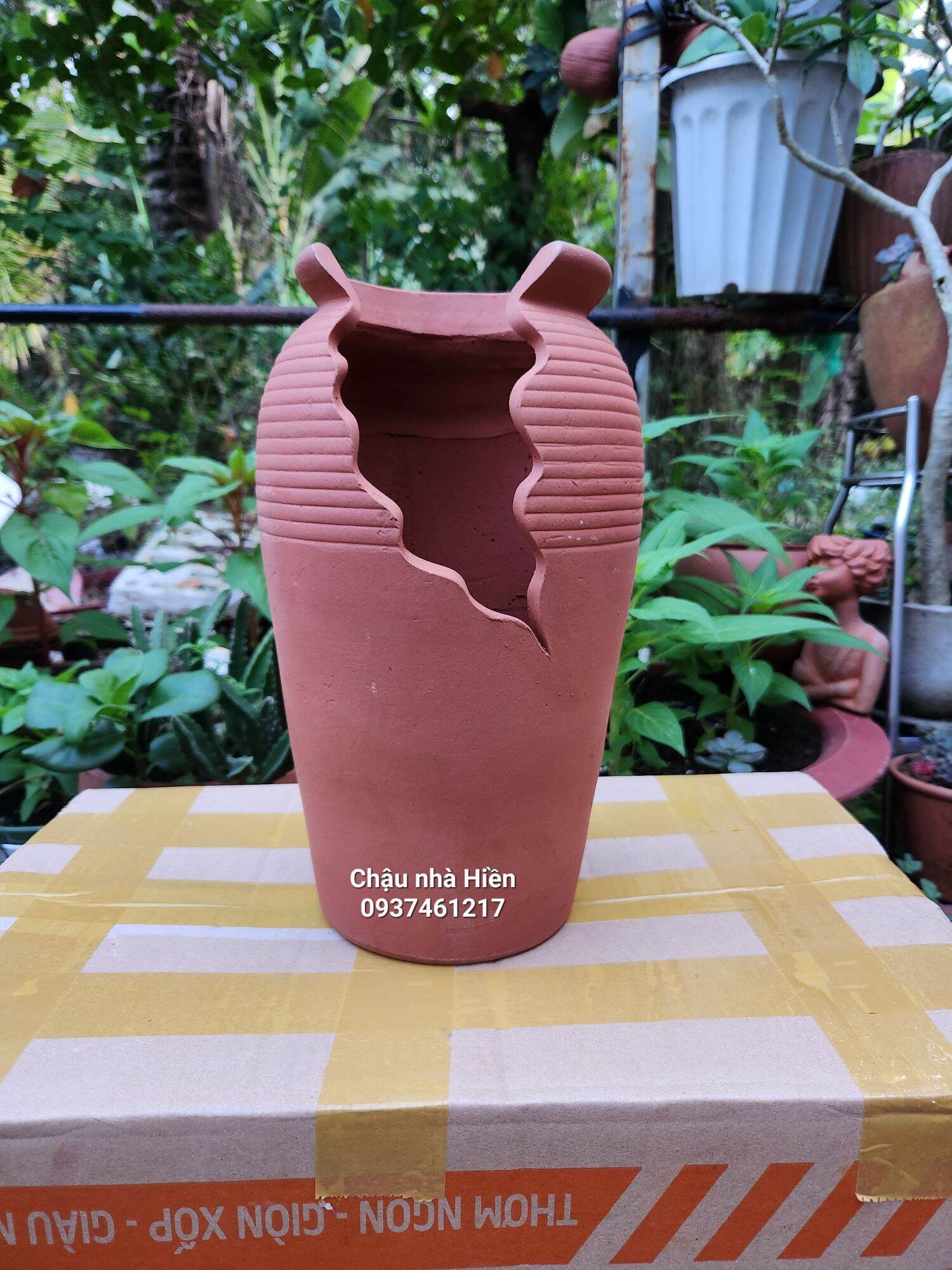 Chậu đất nung Bình Dương xẻ thân cao 30cm, miệng 13