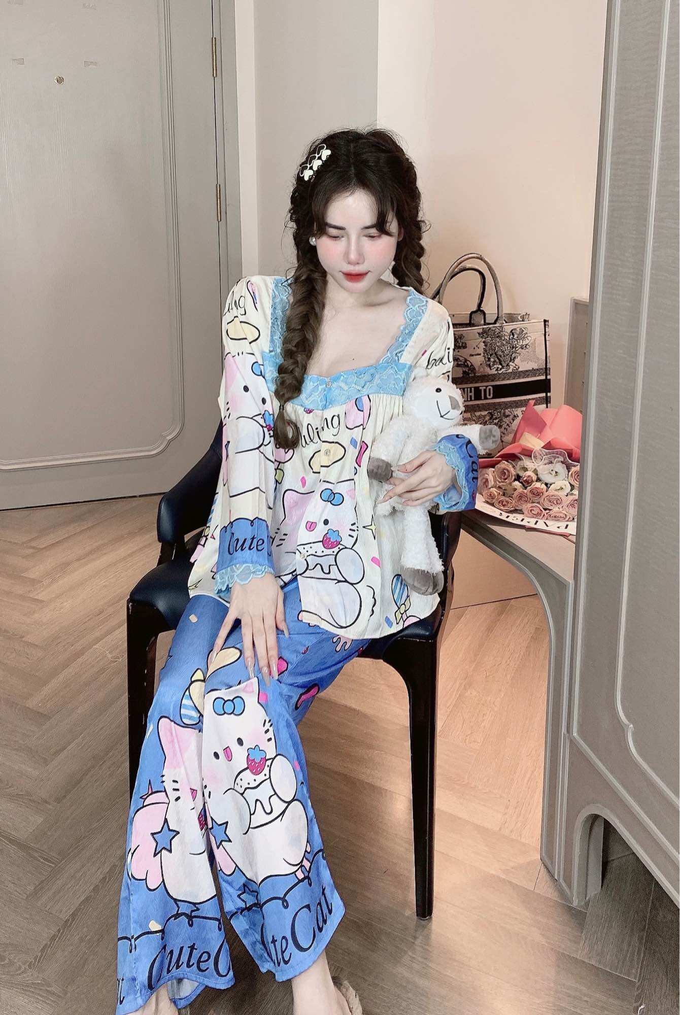 Đồ bộ Pijama nữ lụa xước tay dài quần dài 40-60kg chất vải lụa xước loại 1 mềm mịn mát - Đồ bộ mặc nhà dể thương