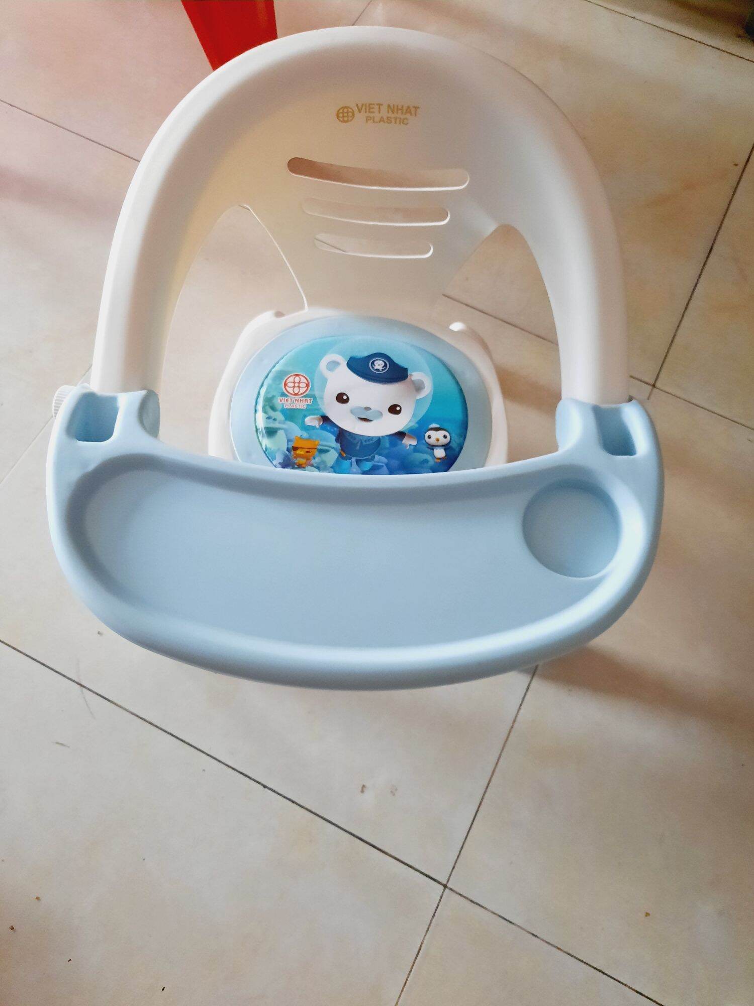 Ghế ăn dặm có thể tháo rời bàn