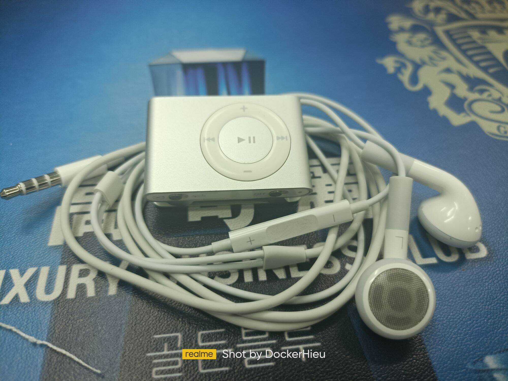 Combo máy nghe nhạc apple ipod shuffle 2gb