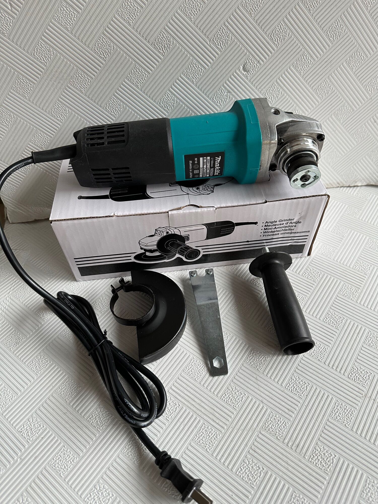 Máy mài góc cầm tay 9556