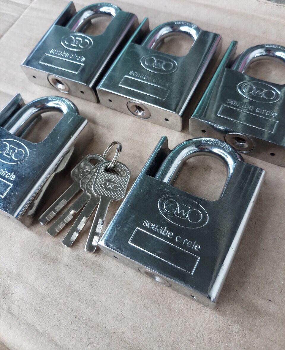 Set 5 ổ khoá dùng chung 1 chìa chủ ( loại 6 phân , chống cắt , có 4 chìa sơ cua )
