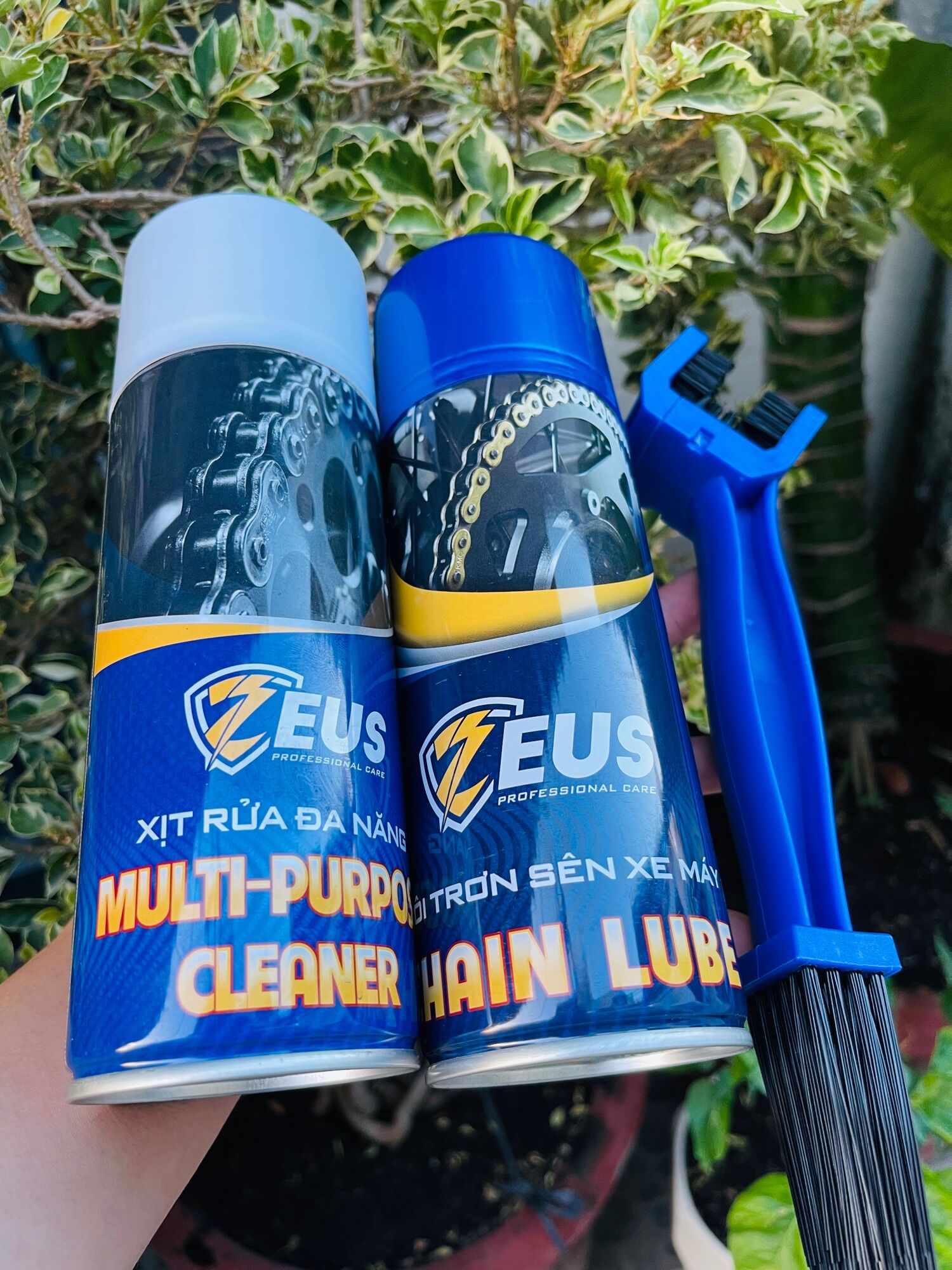 Chai tẩy rửa sên+dưởng sên Zeus chanin Lube.Tẩy rửa đa năng...