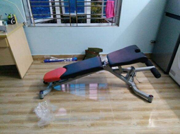 Ghế tập tạ Bowflex Hoàng Đức Sport. 