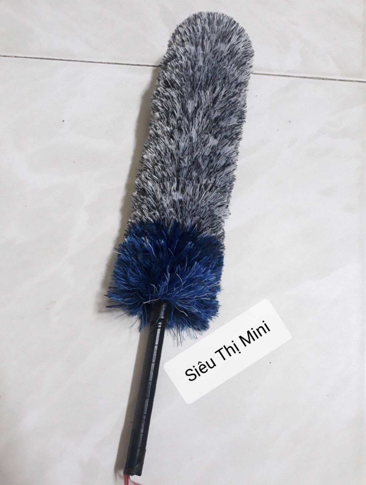 Chổi quét bụi mềm mịn size trung Đông, độ dài 45cm Đồng - Sợi chỉ dày và mượt, không làm trầy xước đồ vật được vệ sinh