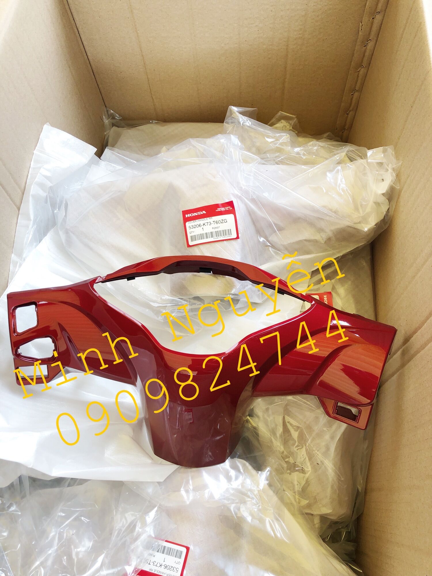 Bợ cổ sau wave 125i màu đỏ honda thái lan