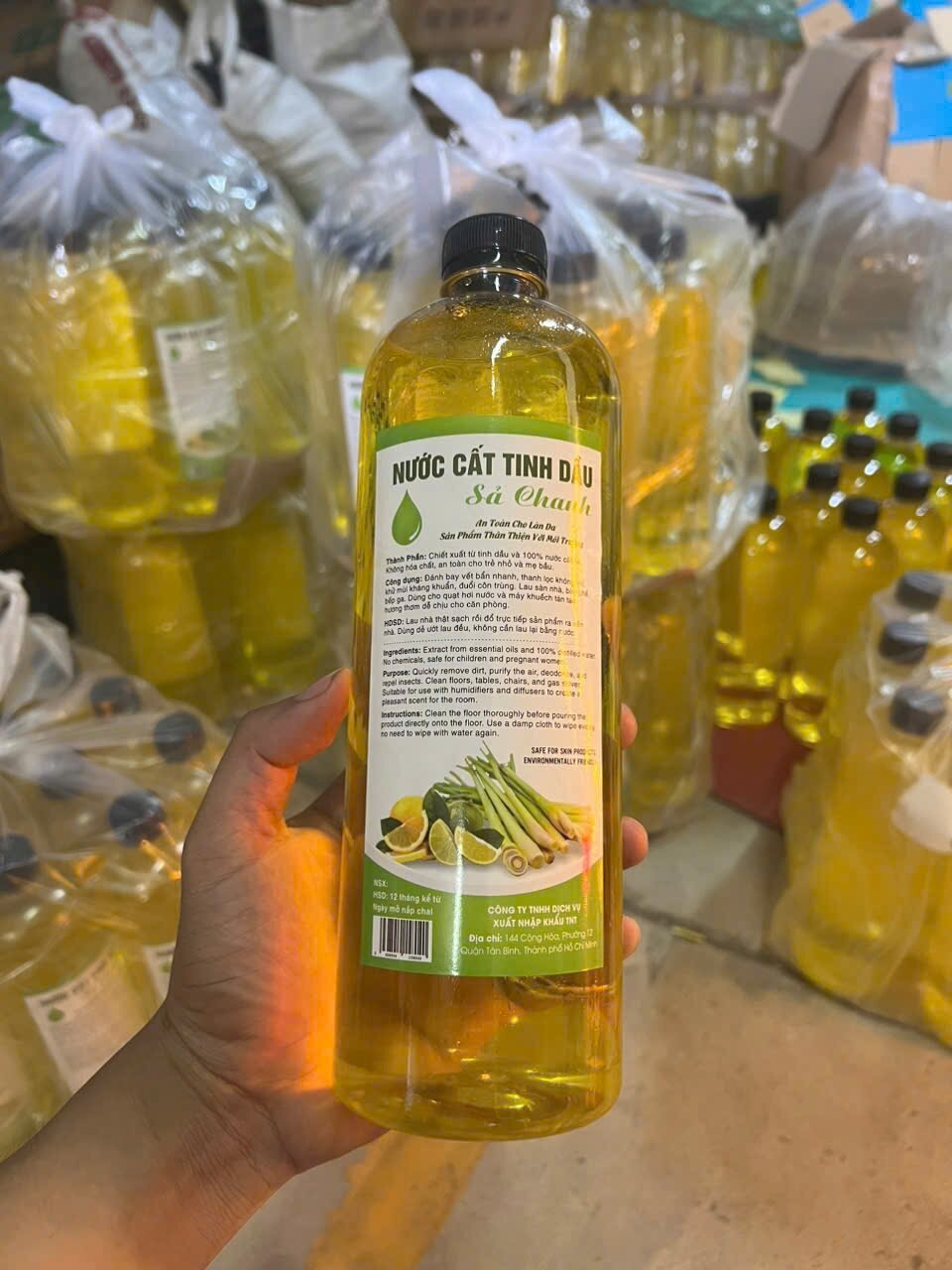 Nước lau sàn Sả chanh chai 1000ml