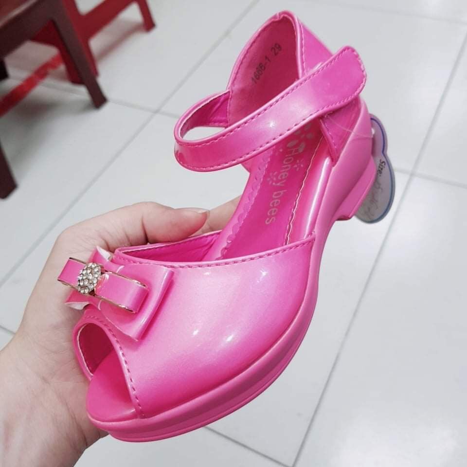 Giày sandal bé gái gót 3cm