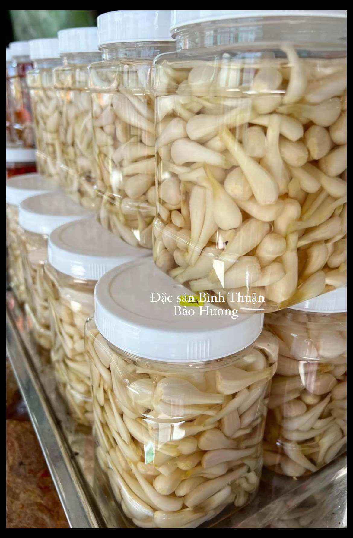 1 kg củ kiệu chua ngọt, nhà làm.