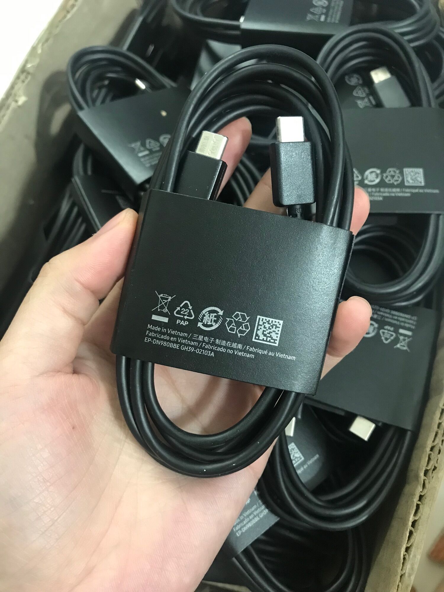 Cáp sạc C to C 1m8 sạc nhanh 25W
