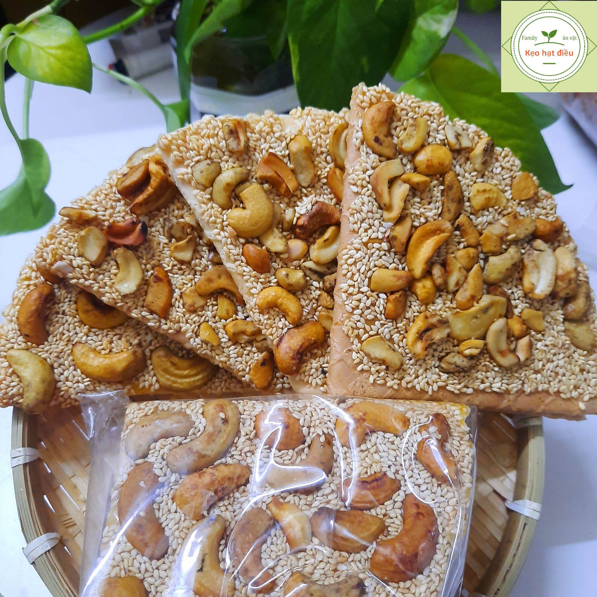 KẸO HẠT ĐIỀU CÁNH QUẠT (thơm giòn) - 1bịch / 4cái