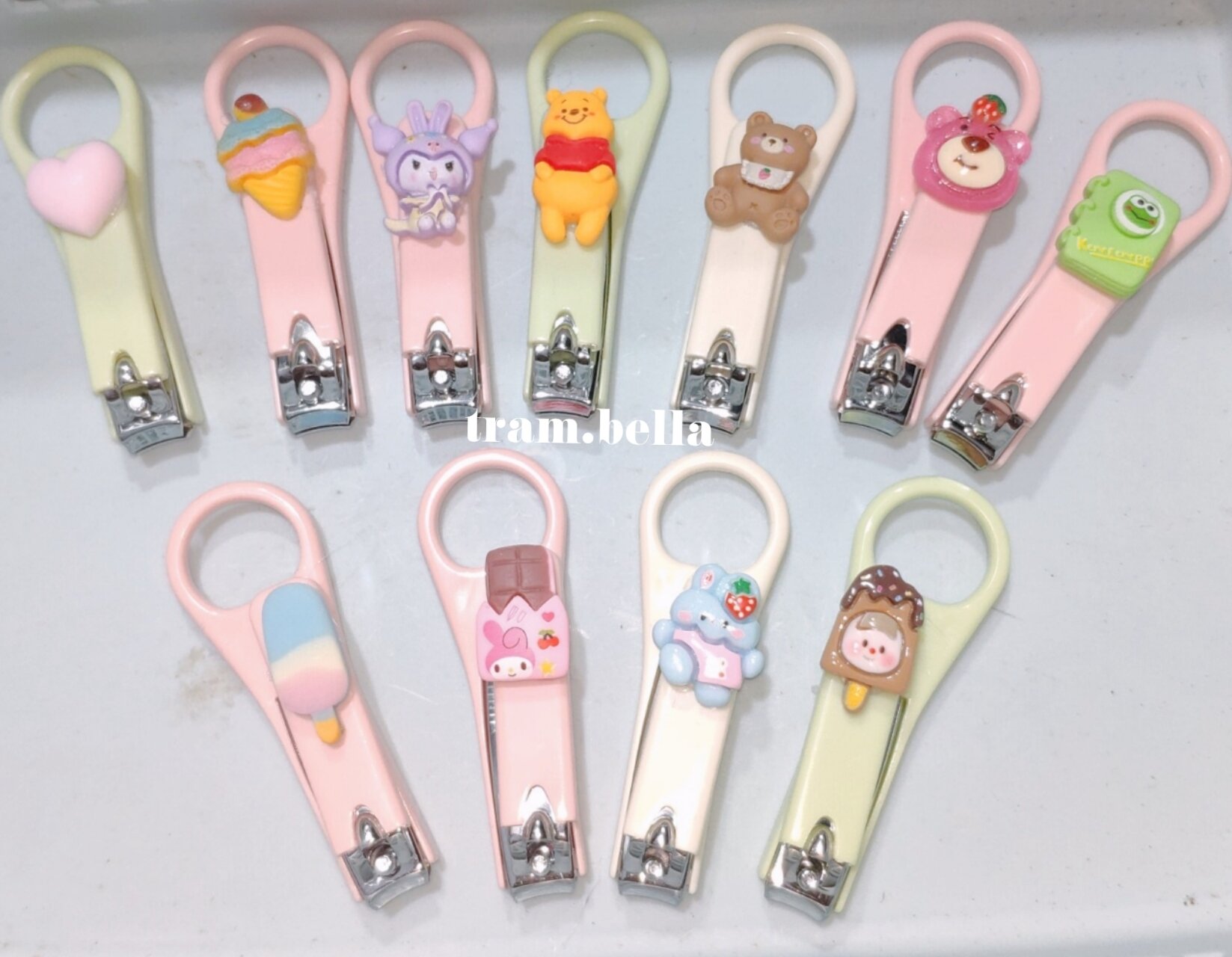 Set 2 bấm móng tay nhiều màu