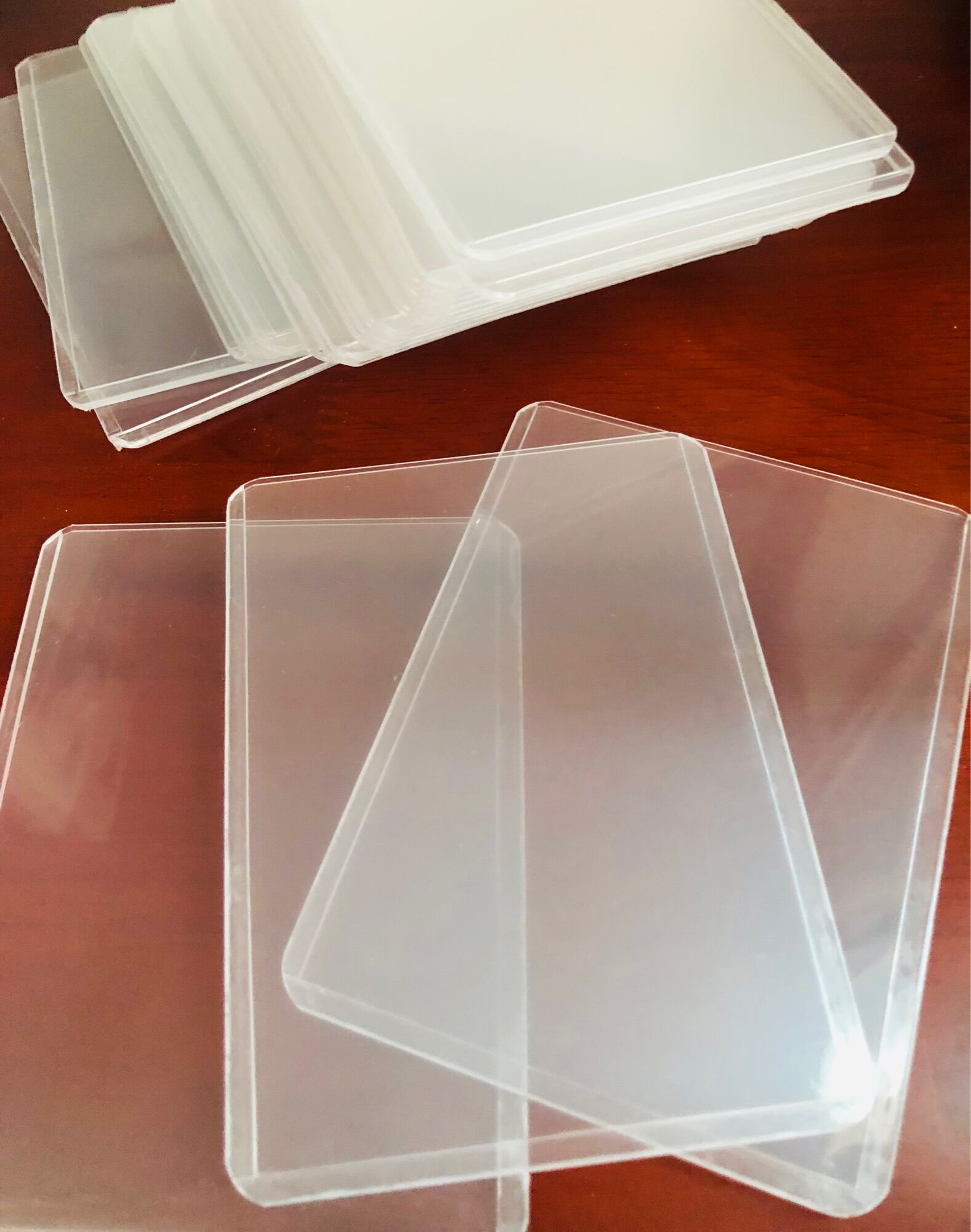 Toploader đựng card (trắng trong)