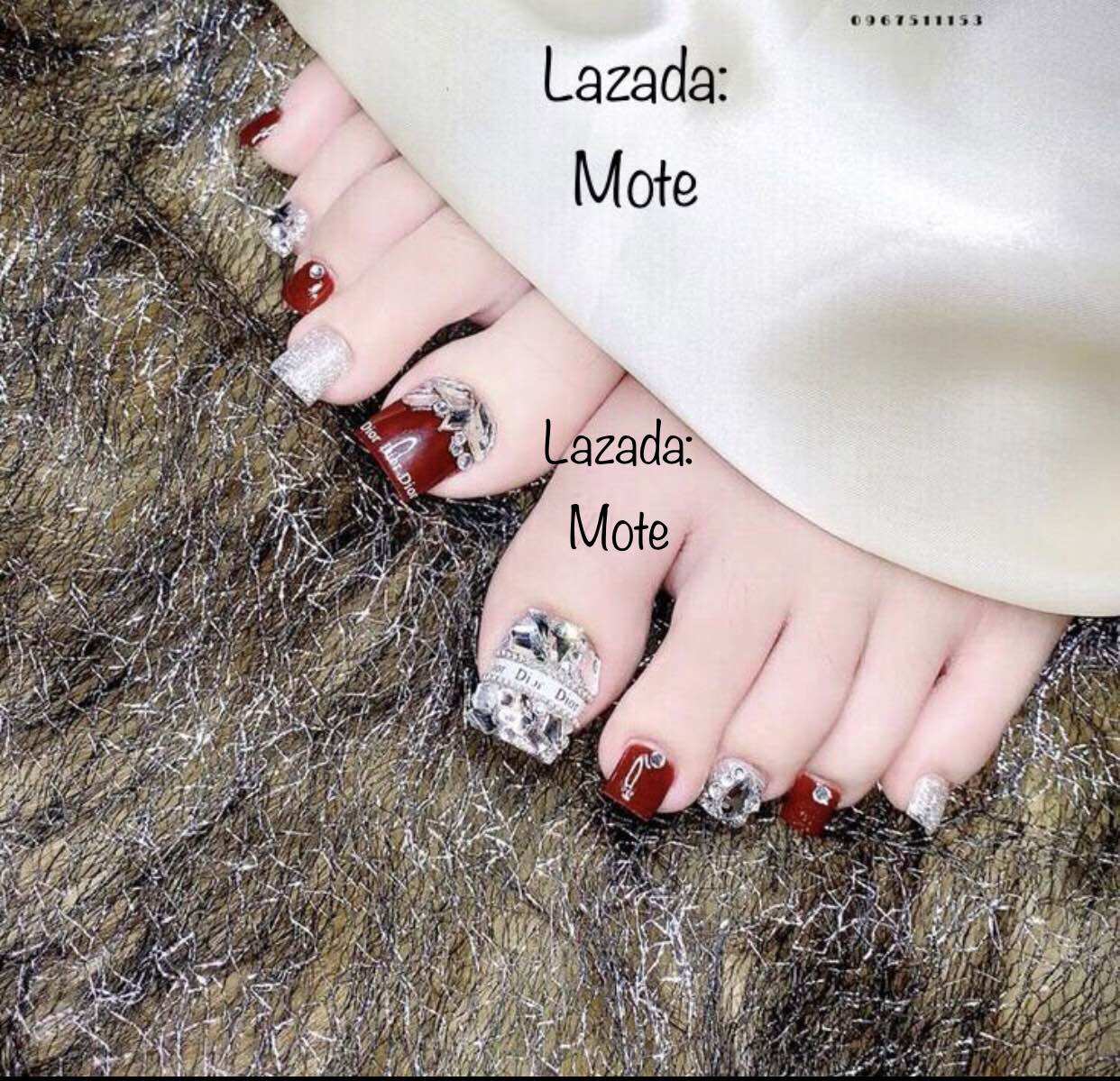Nailbox - Móng Chân úp nails đỏ đô phối đá