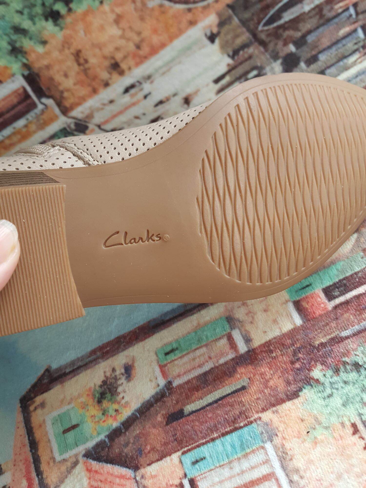 Boot hiệu  Clarks size 37