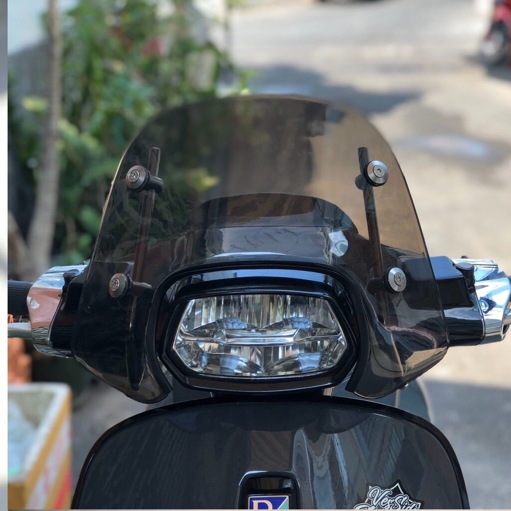 KÍNH CHẮN GIÓ VESPA SPRINT