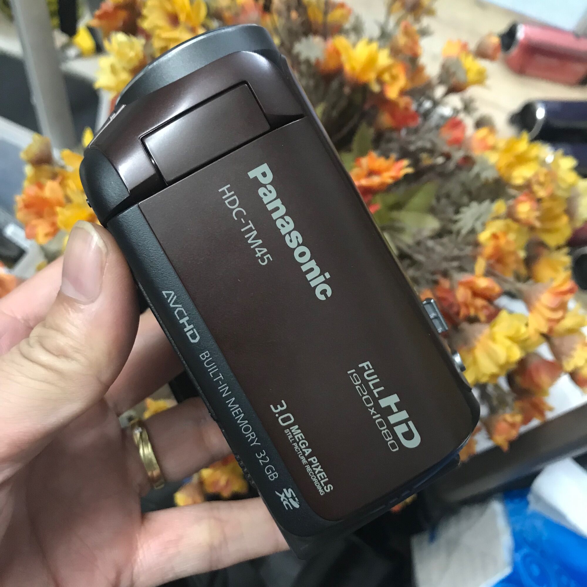 Panasonic HC-TM45 zoom 42x