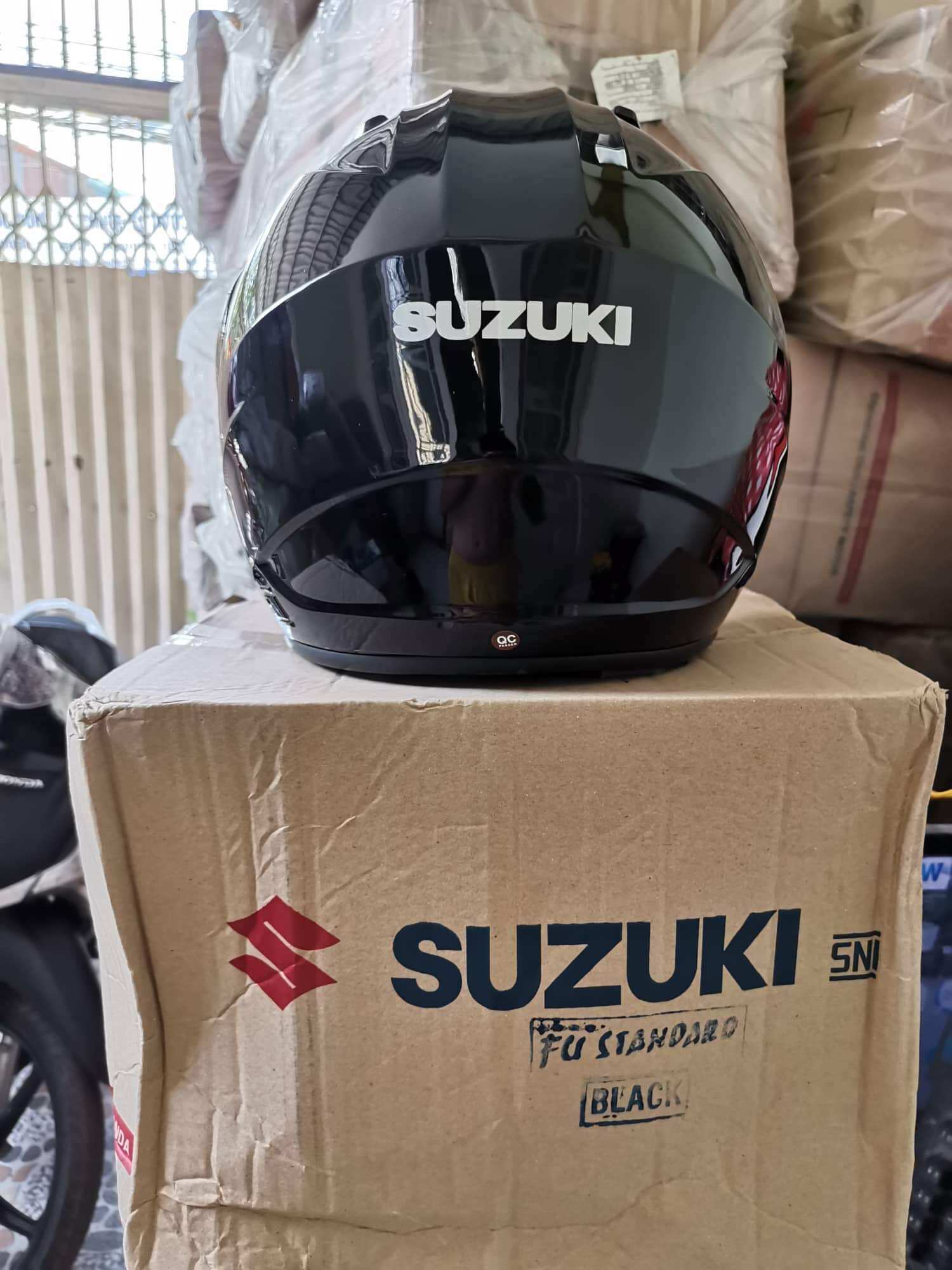 Nón suzuki 3/4 nhập khẩu theo xe