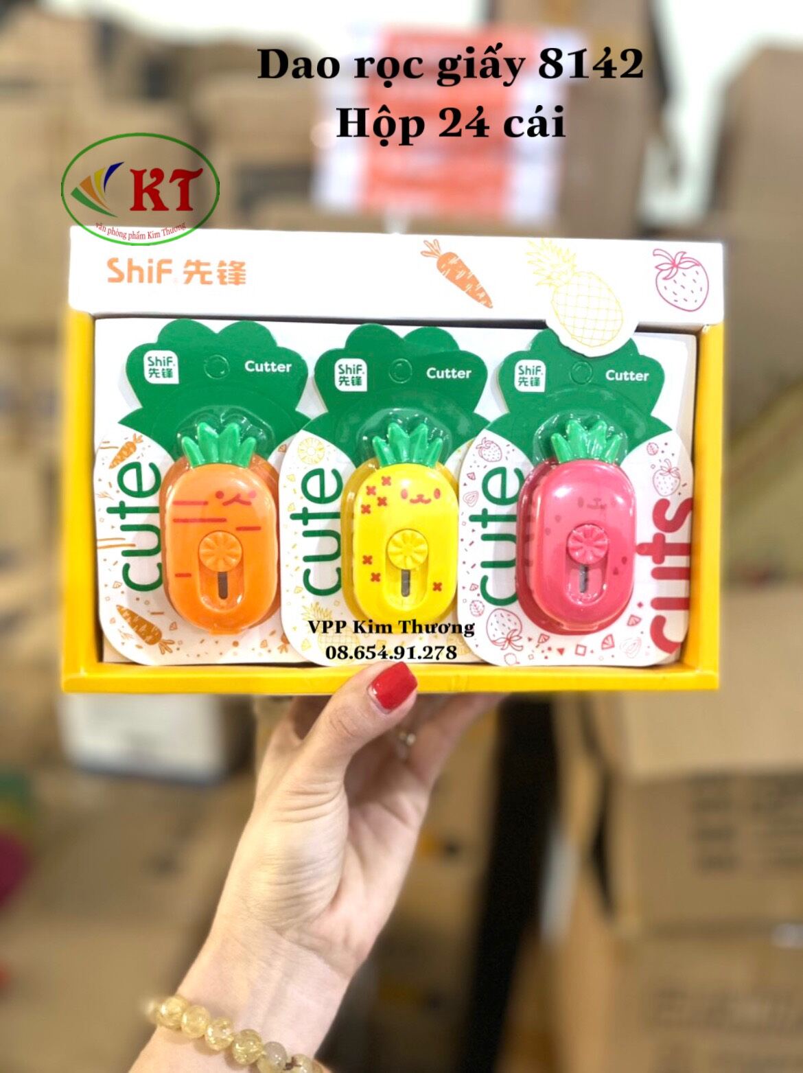 Dao rọc giấy kiểu hình carot mã 8142