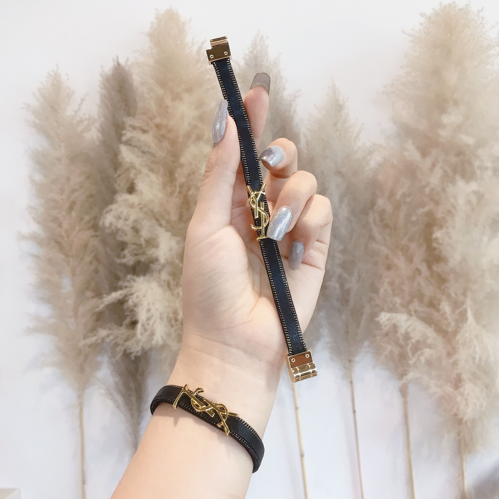 Vòng Tay Da Ysl Khoá Hút Nam Châm Sang Chảnh Siêu Xinh - V038J