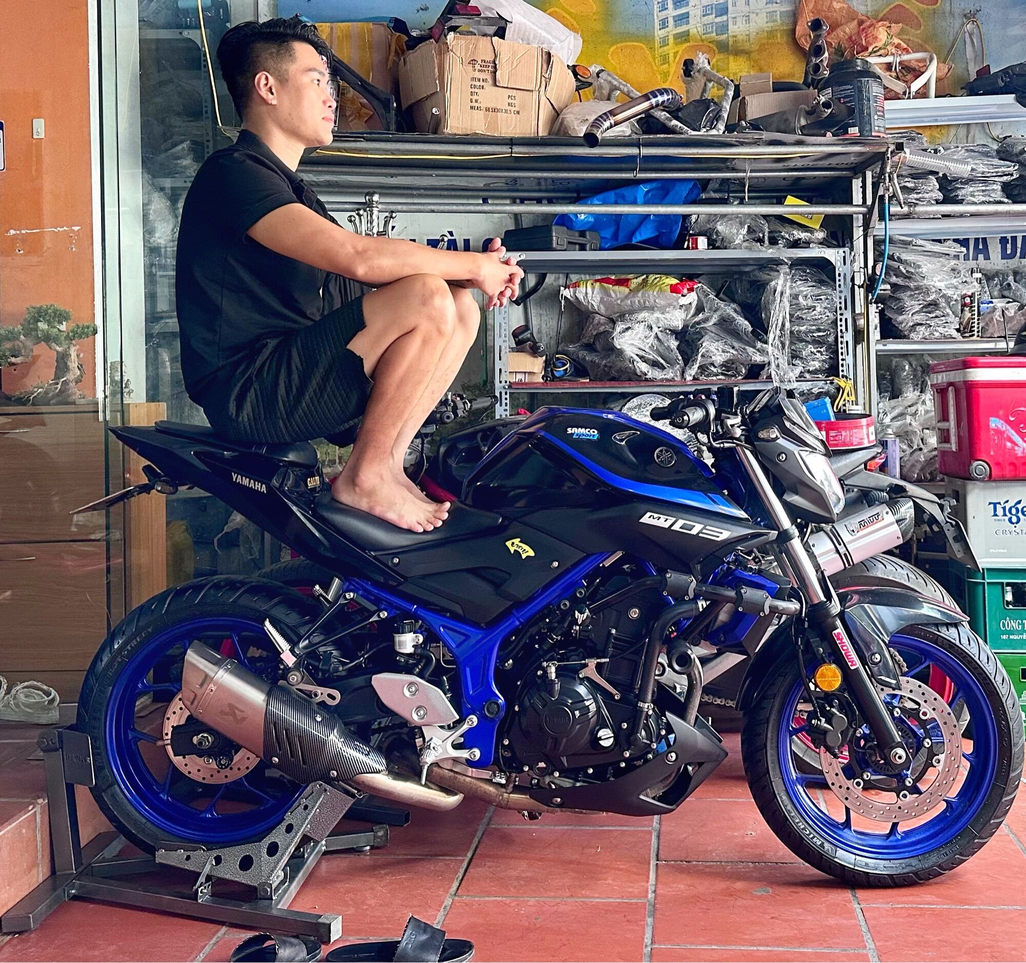Kẹp bánh trước Motor PKL update