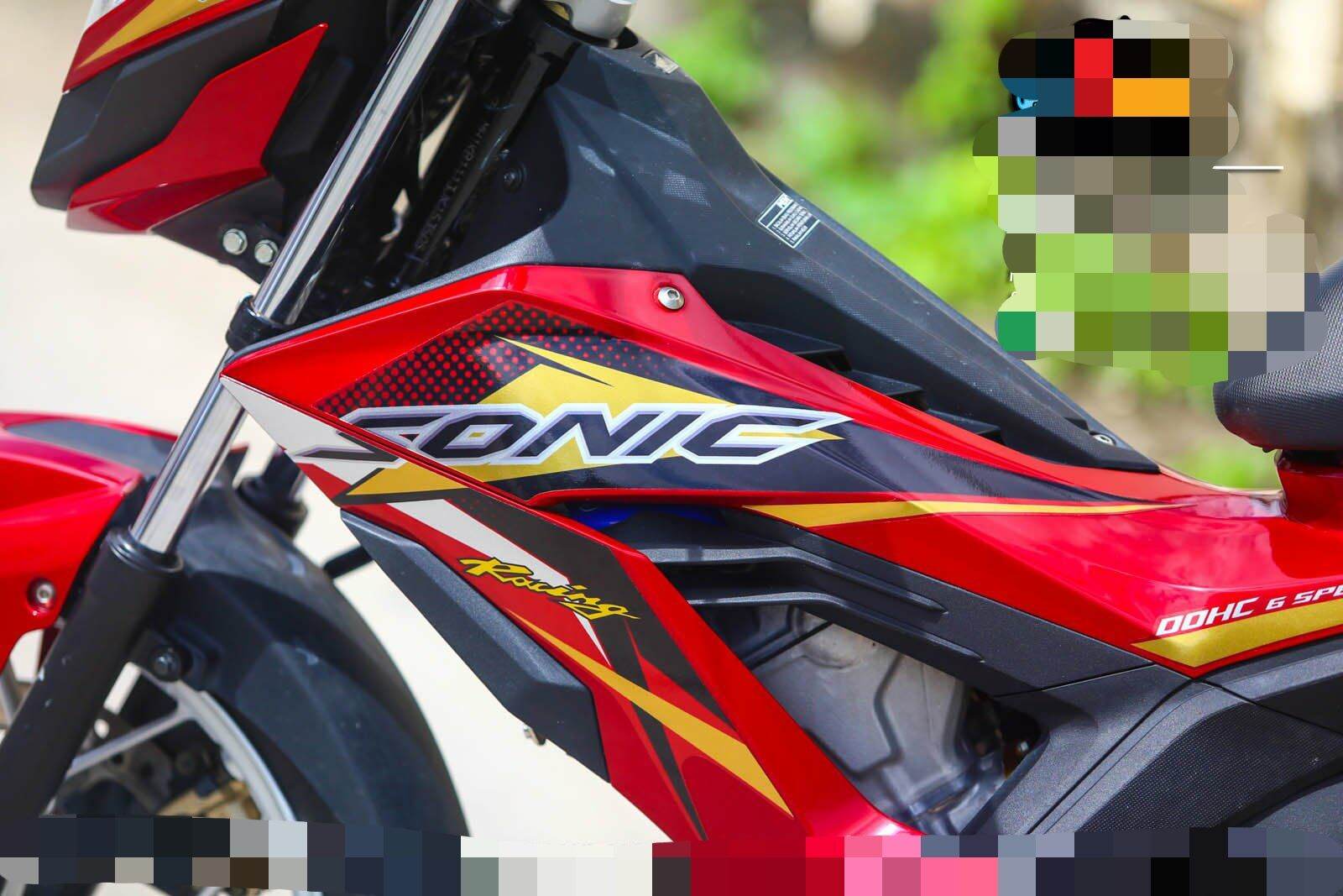 TEM RỜI SONIC 150 ĐỎ - DECAL RUBY